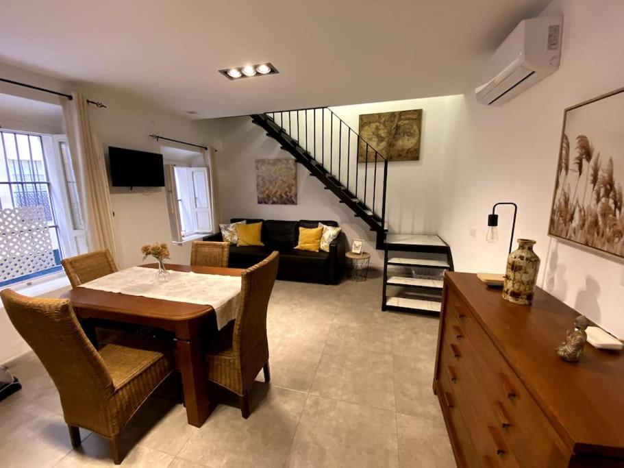 شقة Moderno Duplex En La Tacita De Plata كاديز المظهر الخارجي الصورة